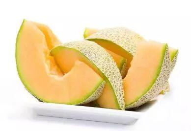 今日份哈密瓜特价进行中,尽享夏日清凉美味”
