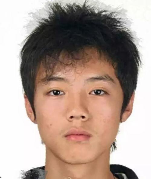 男明星网红吃面条图片