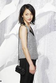 女明星网红杨幂资料,从影视明星到网红，多面才华的娱乐圈女王