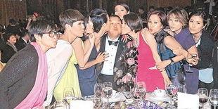 明星网红长桌宴派对布置,明星网红派对布置揭秘