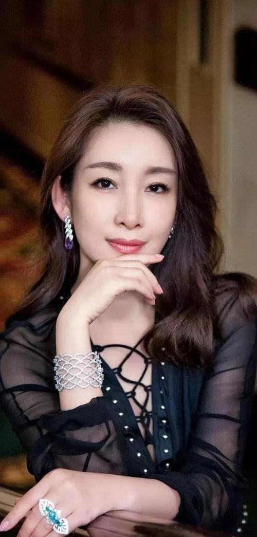 女明星网红美图照片高清,网红女明星高清美图集锦