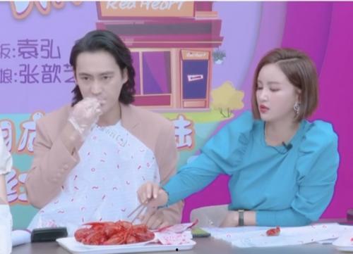 卖虾尾明星网红视频,虾尾美食新潮流