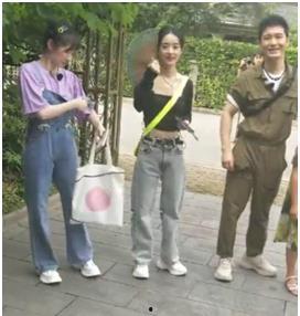 附近明星网红饭店在哪里,揭秘附近热门饭店攻略”