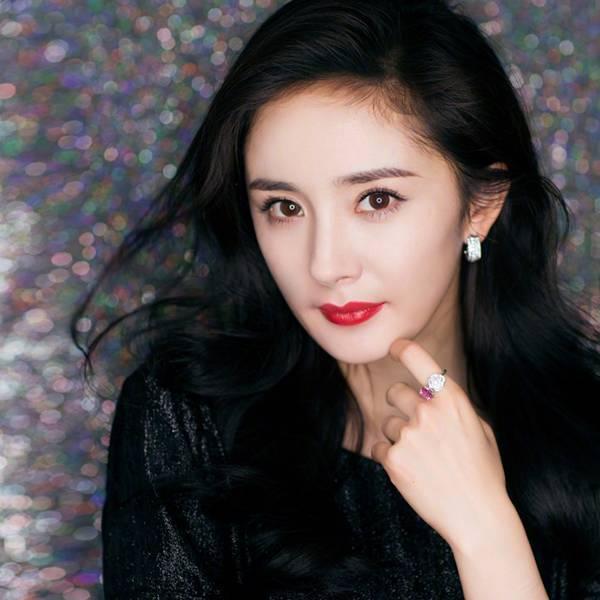 女明星网红化妆师,揭秘明星妆容背后的秘密