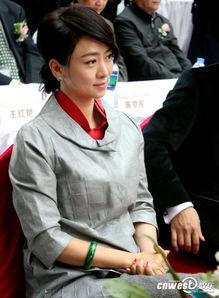 明星网红捞金图片女装,明星效应下的时尚经济新趋势