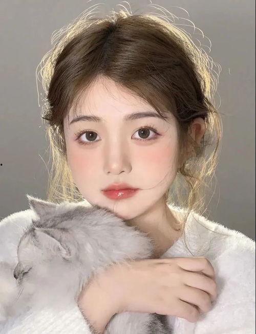 幼态脸明星网红图片,揭秘明星级幼态美颜的秘密