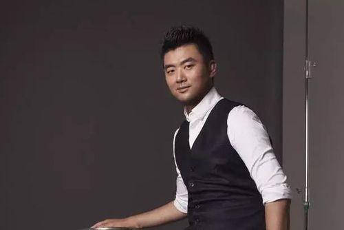 高明明星网红是谁,揭秘网络红人的璀璨星途