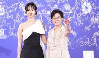 明星网红差距走红毯视频,差距引热议！