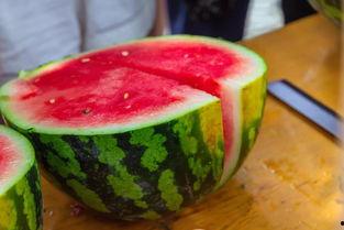 某大学今日吃瓜