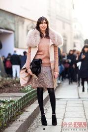 明星网红穿马甲图片大全,揭秘网红明星穿马甲的时尚潮流全解析