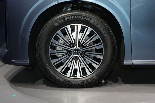 比亚迪今日最大的瓜,全新技术突破引发行业热议