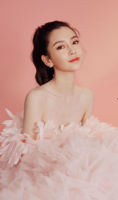 女明星网红素人照像,网红与素人的美丽对决