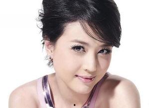 冲浪明星网红有哪些名字,揭秘潮流冲浪明星们的名字与风采